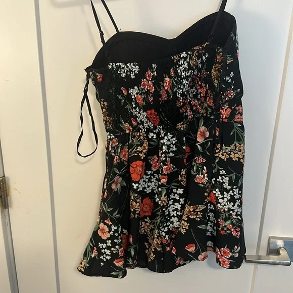 Floral Rompers - Picture 2 of 3